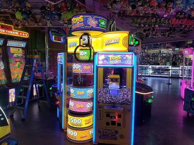 Claw machines at Arcadia in Gatlinburg, Tennessee