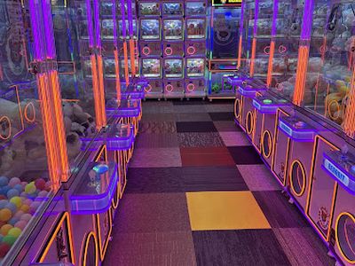 BearBit ClawMaster claw machine venue in Plano, Texas