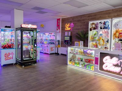 Cali Claw Arcade Sawtelle claw machine venue in Los Angeles, California