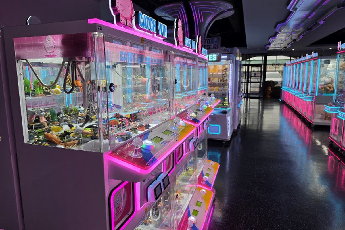 Claw machines at CATCH WIN in Indianapolis, Indiana
