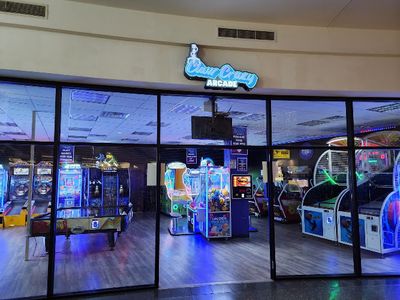 Claw Crazy Arcade claw machine venue in Fort Wayne, Indiana