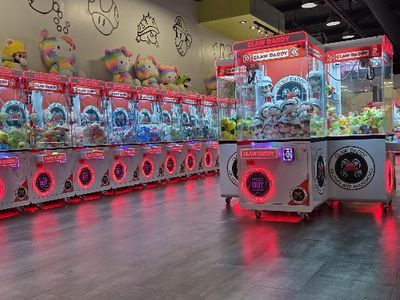 Claw Daddy Arcades - Modesto Vintage Faire Mall claw machine venue in Modesto, California