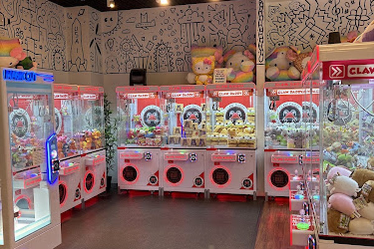 Claw Daddy Arcades - Palmdale / Antelope Valley, a claw machine venue in Palmdale, California