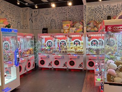 Claw Daddy Arcades - Palmdale / Antelope Valley claw machine venue in Palmdale, California