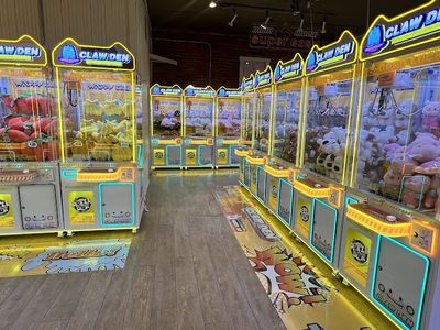 Claw Den claw machine venue in Boulder, Colorado