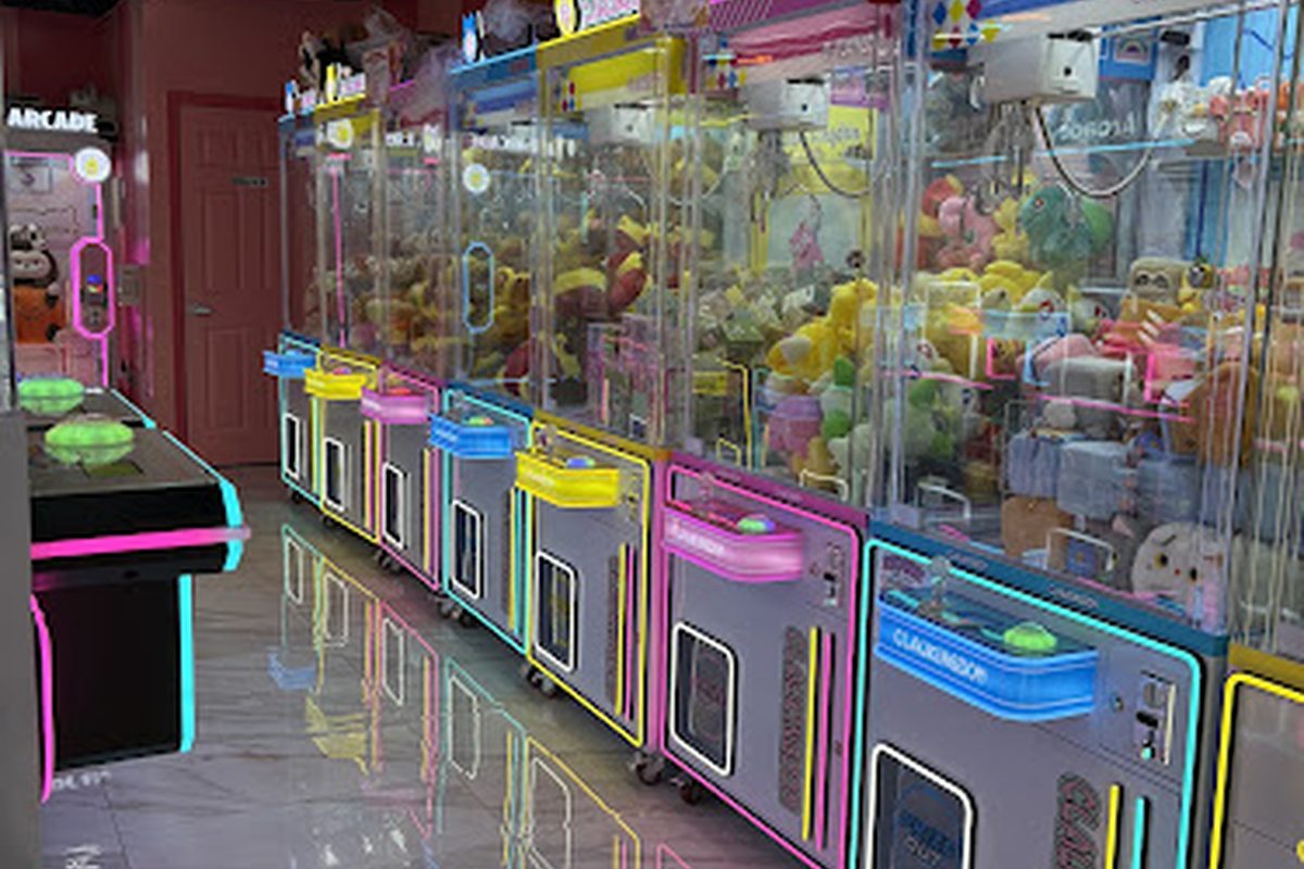 Claw Kingdom, a claw machine venue in Honolulu, Hawaii