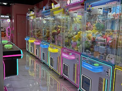 Claw Kingdom claw machine venue in Honolulu, Hawaii