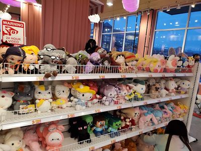 Claw machines at Claw&Kitty in Markham, Ontario