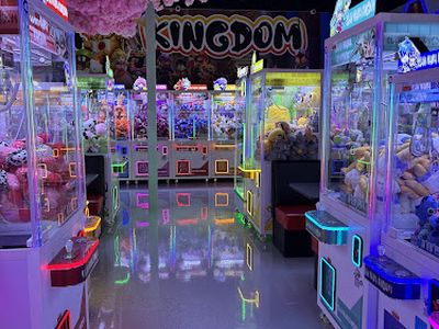 Claw Mania Kingdom claw machine venue in Carrollton, Texas