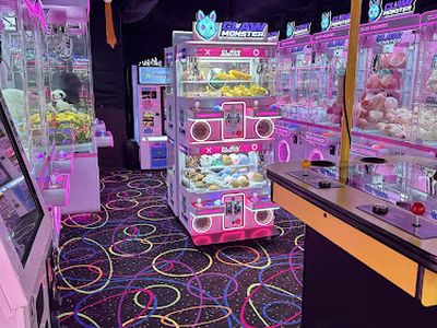 Claw Monster Arcade claw machine venue in Milwaukie, Oregon