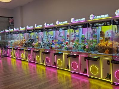 Claw Planet Medford claw machine venue in Medford, Oregon