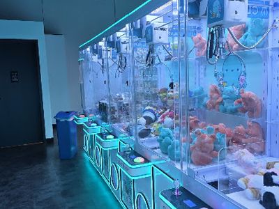 Claw World claw machine venue in Maple Grove, Minnesota