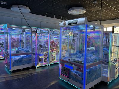 Claw Zone claw machine venue in Hurst, Texas