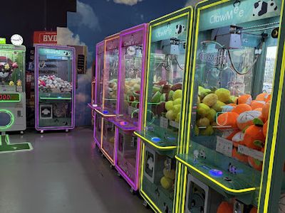 Claw machines at ClawMee (Laval) in Laval, Quebec