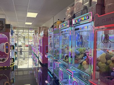 Clawtopia claw machine venue in Richmond, Virginia