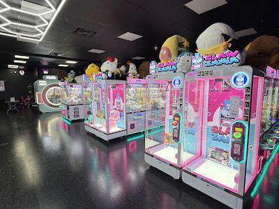 ClawZania Denton claw machine venue in Denton, Texas