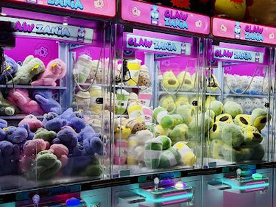 ClawZania Richardson claw machine venue in Richardson, Texas