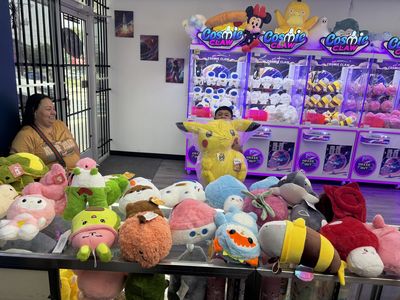 DragonClaw - Claw Machine Arcade claw machine venue in San Antonio, Texas