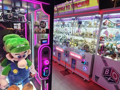 Claw machines at FUNHUB Montreal (Centre-ville) in Montreal, Quebec