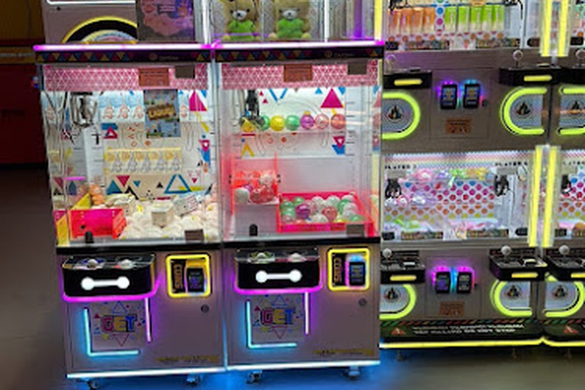 Claw machines at Gatcha Perimeter in Atlanta, Georgia