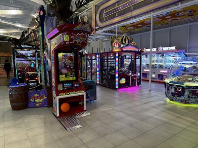 Claw machines at Happy Kingdom Brampton in Brampton, Ontario