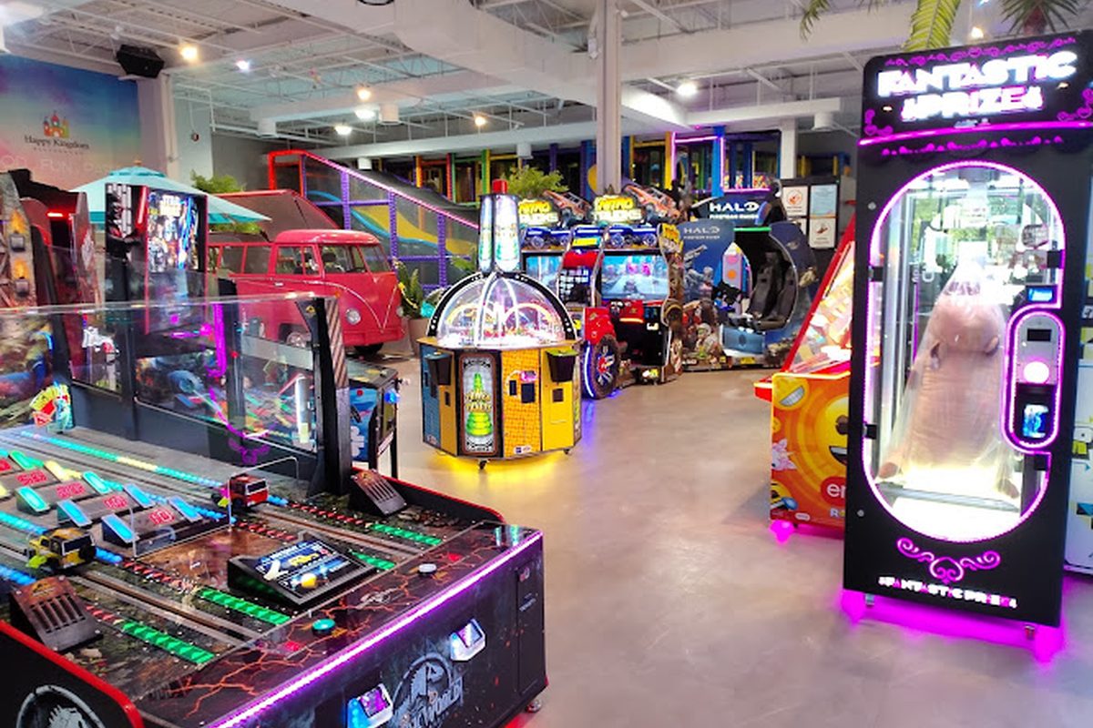 Claw machines at Happy Kingdom Sheppard in Scarborough, Ontario