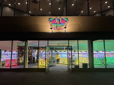 Infinity Claws ♾ Rowland Heights | ULTIMATE Claw Machines Arcade Experience claw machine venue in Rowland Heights, California