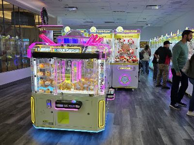 Kako Claw claw machine venue in Bethesda, Maryland