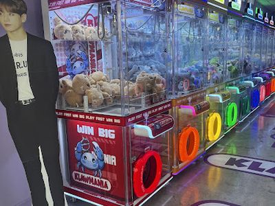 Klaw Time - Claw Machine Arcade claw machine venue in San Antonio, Texas