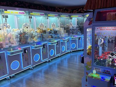 Kon-Ni-Chi-Claw claw machine venue in Tucson, Arizona