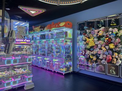 Lucky Claw Mania - Pflugerville claw machine venue in Pflugerville, Texas