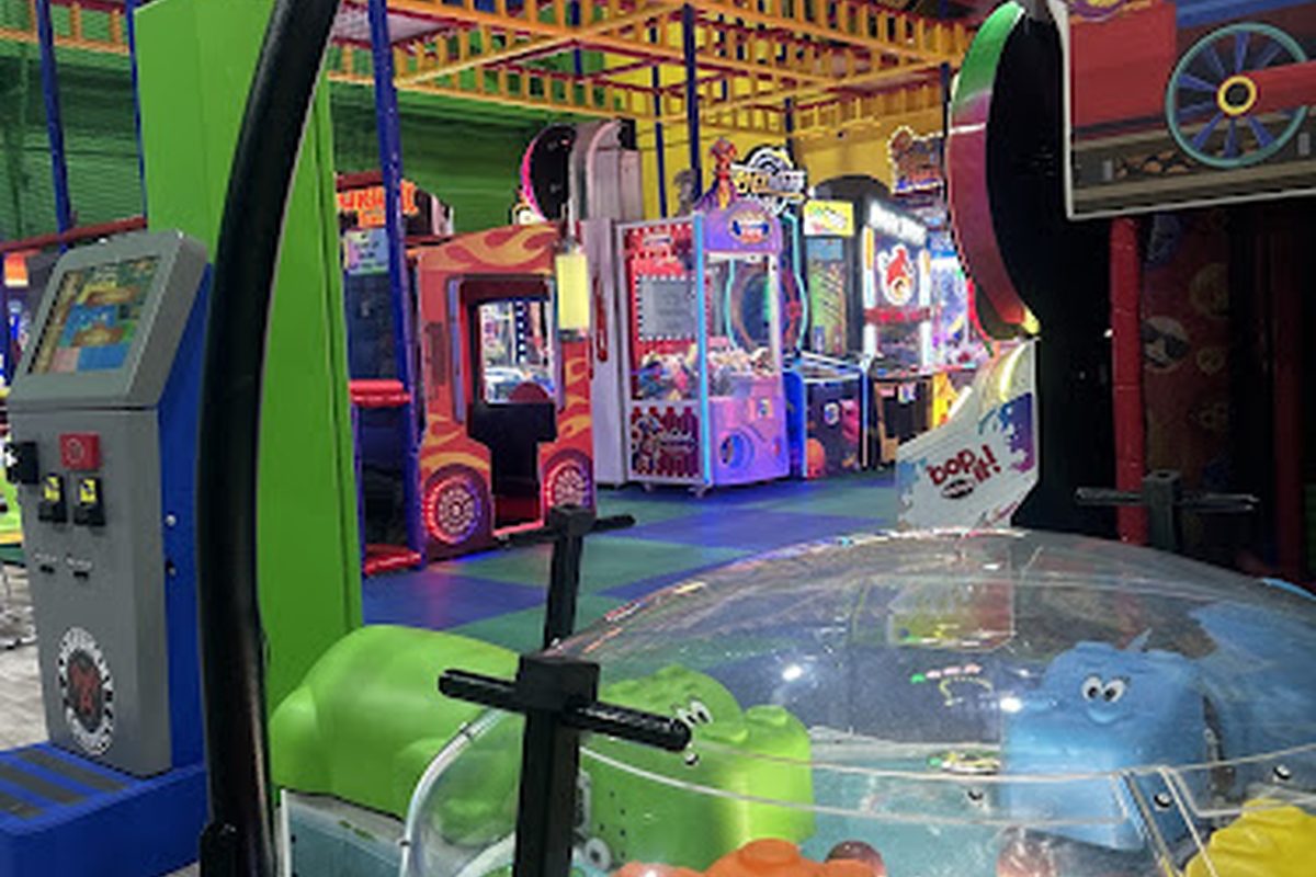 Claw machines at Luv 2 Play Calgary in Calgary, Alberta