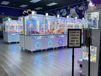 Magical Claws claw machine venue in Tulsa, Oklahoma