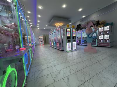 MAXIM Tokyo Claw Games-Alvin claw machine venue in Alvin, Texas