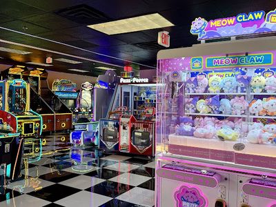 Meow Claw claw machine venue in Rockville, Maryland