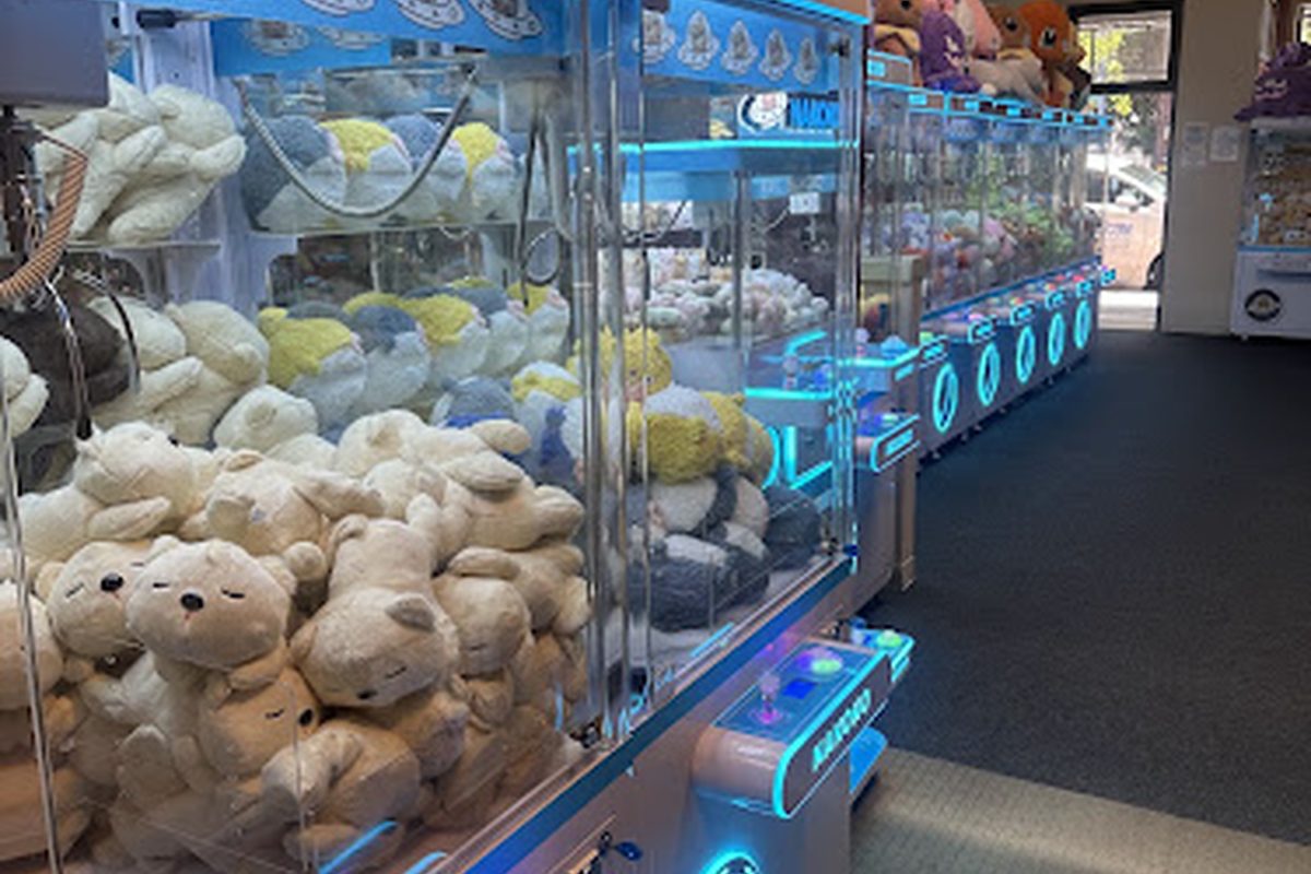 Claw machines at Nakoko in San Mateo, California