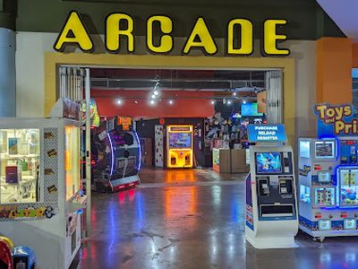 Prize Time Arcade claw machine venue in Fort Worth, Texas