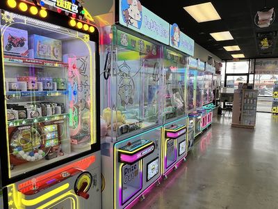 Puppy Bear Claw Arcade claw machine venue in Harvey, Louisiana