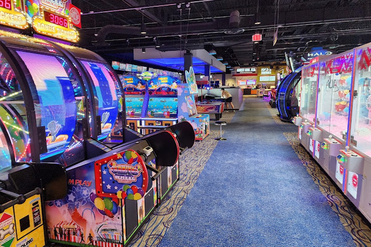 Claw machines at Round1 Bowling & Arcade - Erie in Erie, Pennsylvania