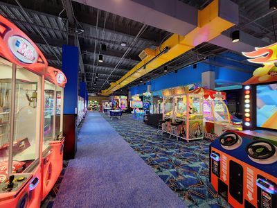 Claw machines at Round1 Bowling & Arcade - Pembroke Pines in Pembroke Pines, Florida