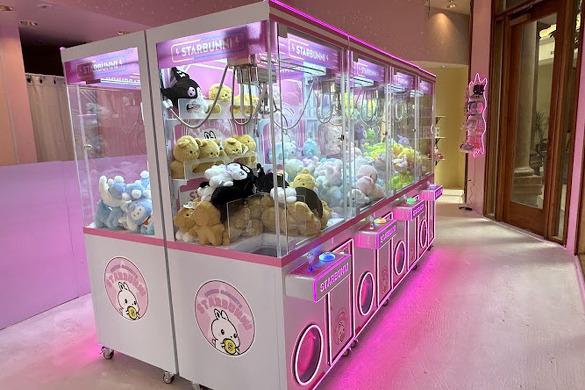 Claw machines at Starbunni in Danville, California