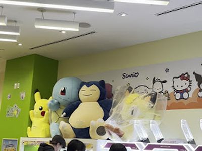 Claw machines at TREEHOUSE TOYS EATON CENTRE in Toronto, Ontario