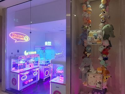 Claw machines at Vava Claw Machine in Mississauga, Ontario