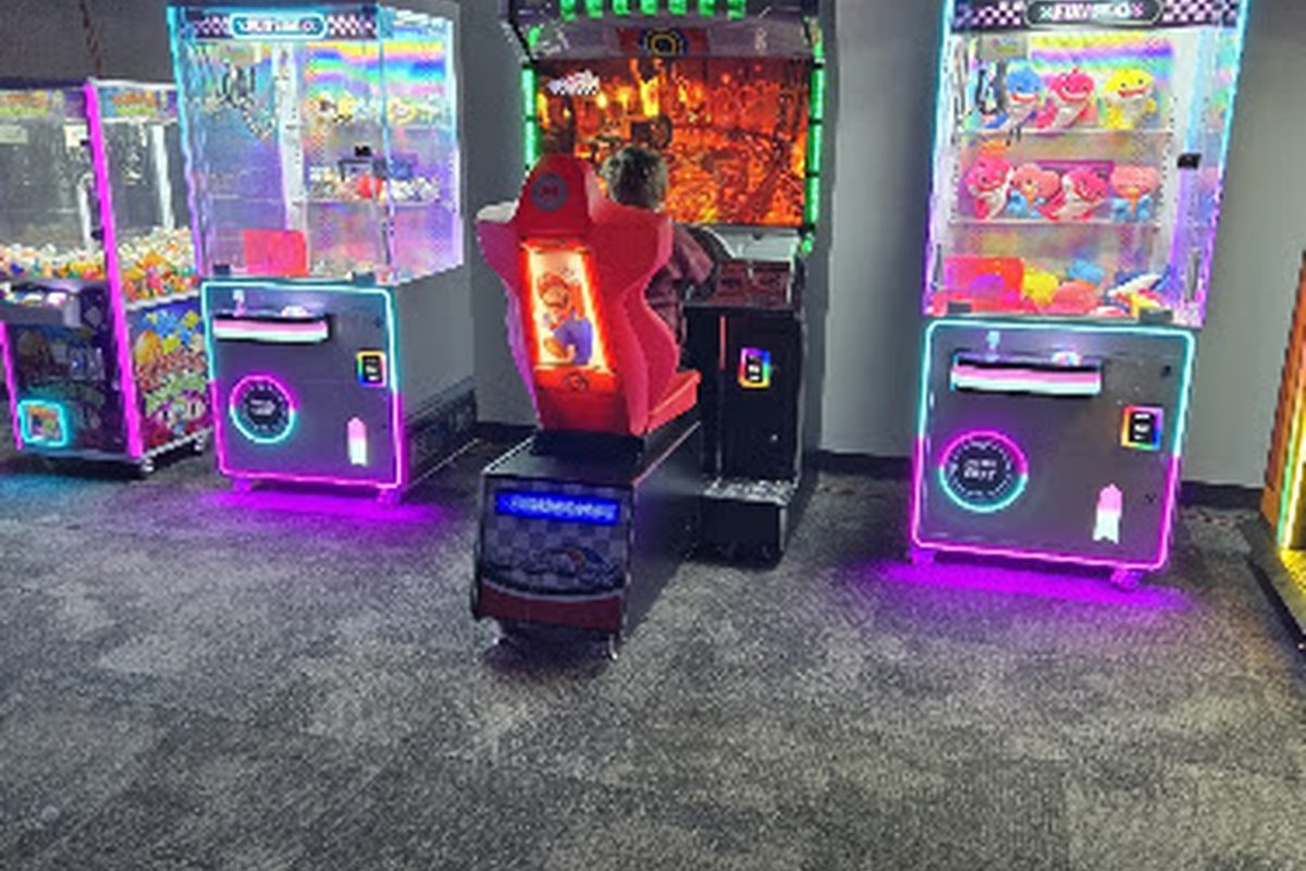 Claw machines at Yum Yum Fun in Plymouth, Pennsylvania